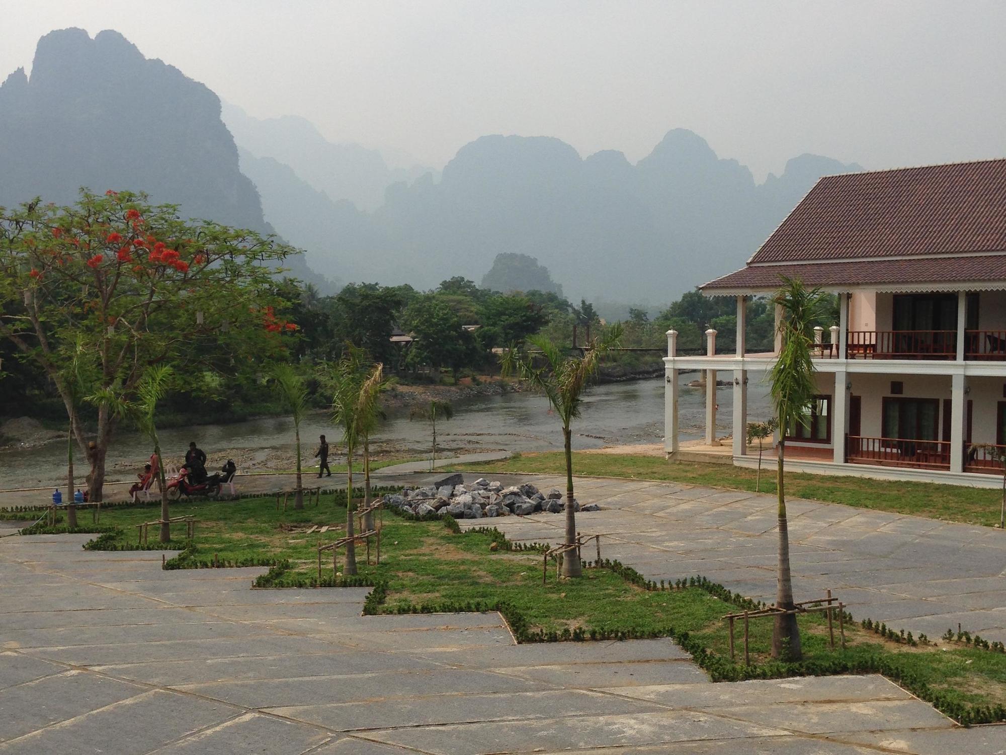 Thavisouk Hotel Vang Vieng Εξωτερικό φωτογραφία